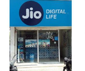 My Jio Store/ Mobile & Electronic Showroom in Mandsaur 